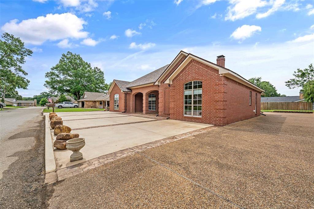 Bullard, TX 75757,105 Holly Hill Lane