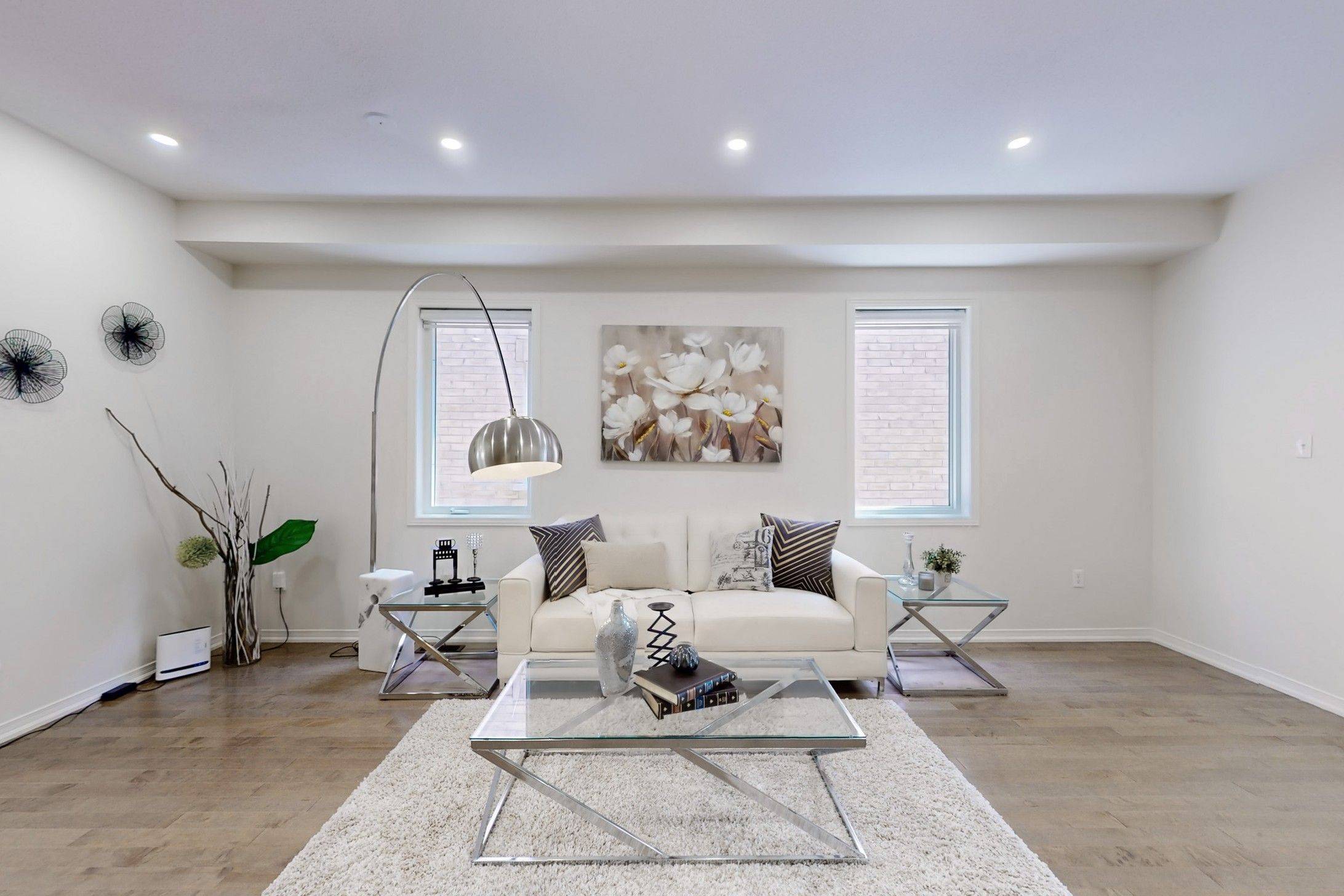 Newmarket, ON L3X 0C5,1217 Mccron CRES