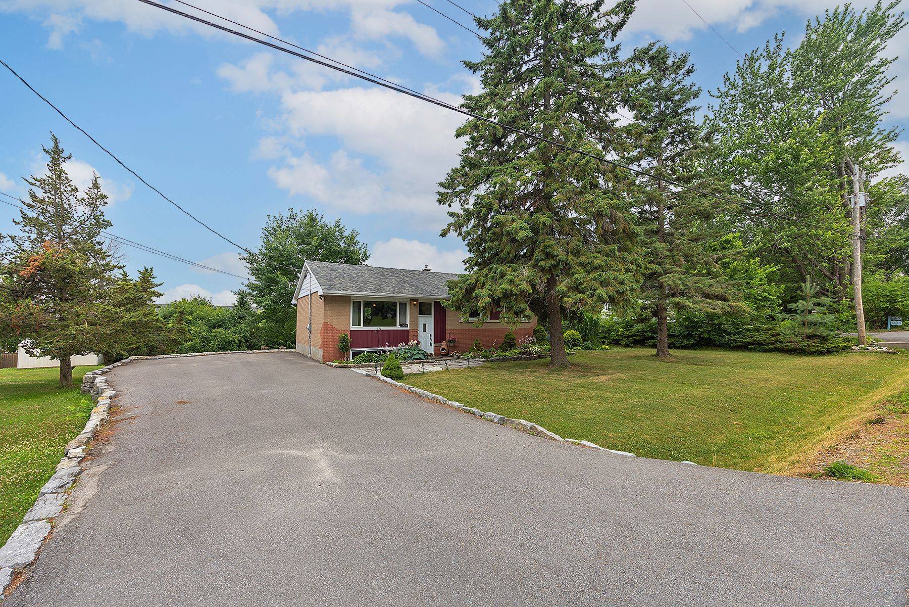 Kingston, ON K7P 2V2,1429 Avondale CRES
