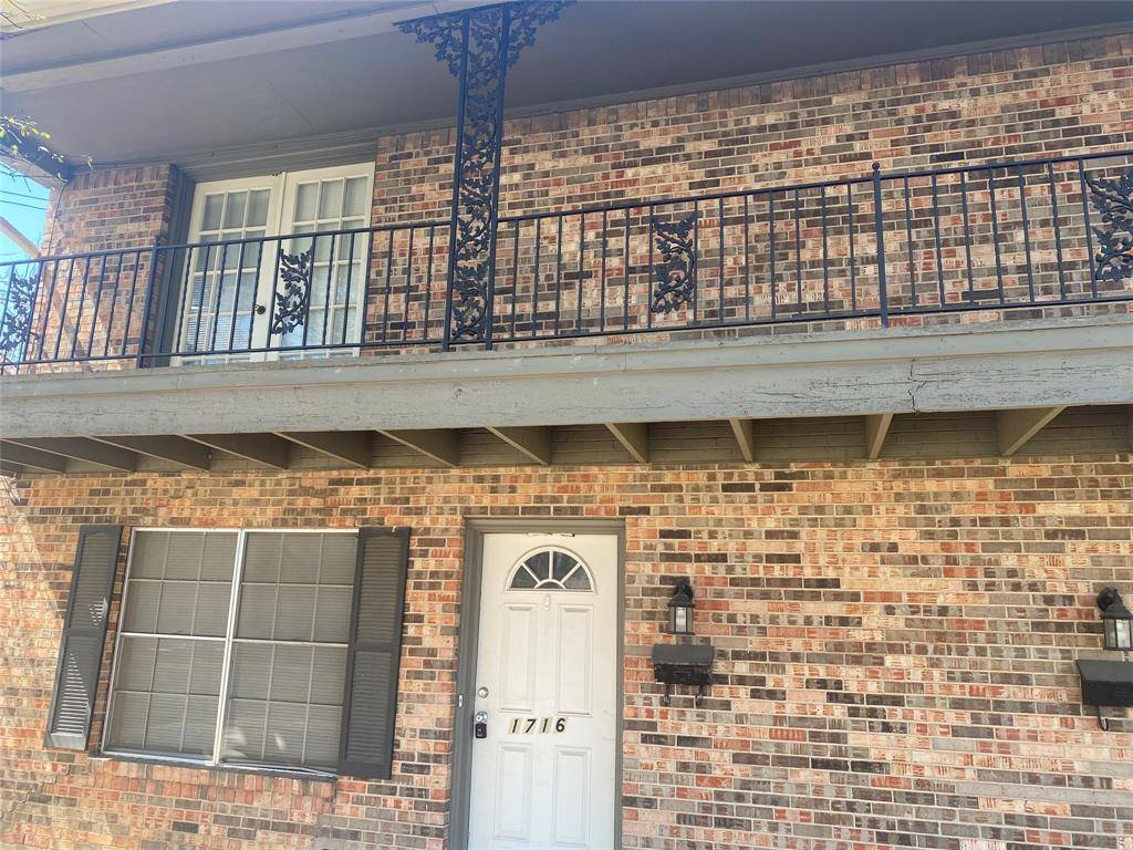 Sherman, TX 75092,1716 N Travis Street