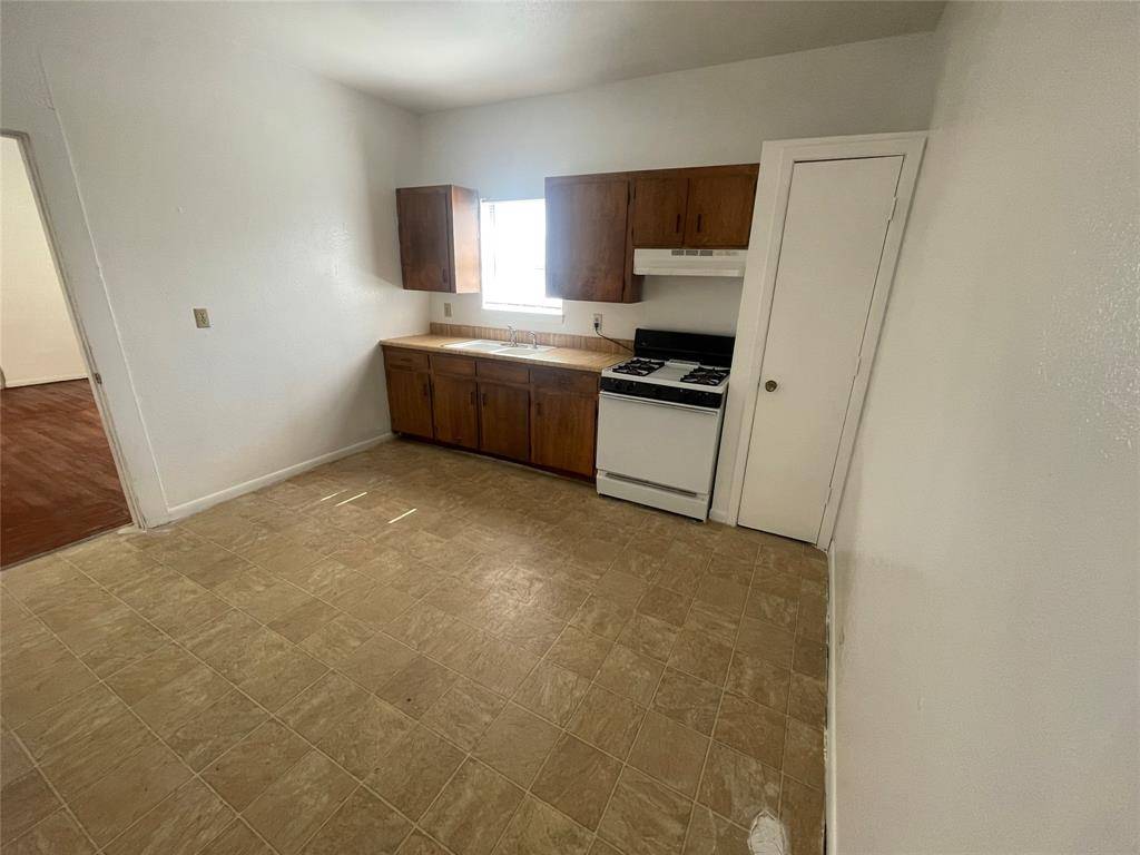 Wichita Falls, TX 76309,2122 Avenue G