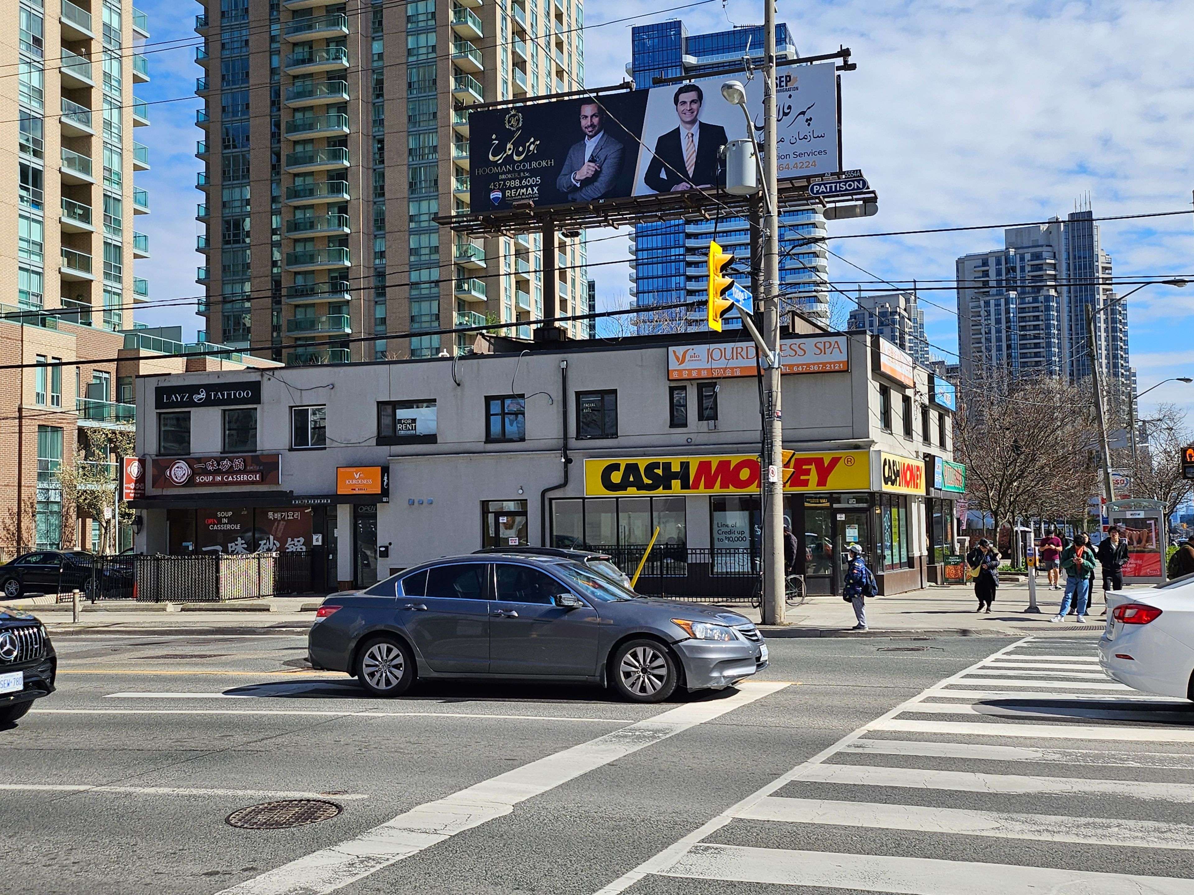 Toronto C14, ON M2N 4P9,5587 Yonge ST