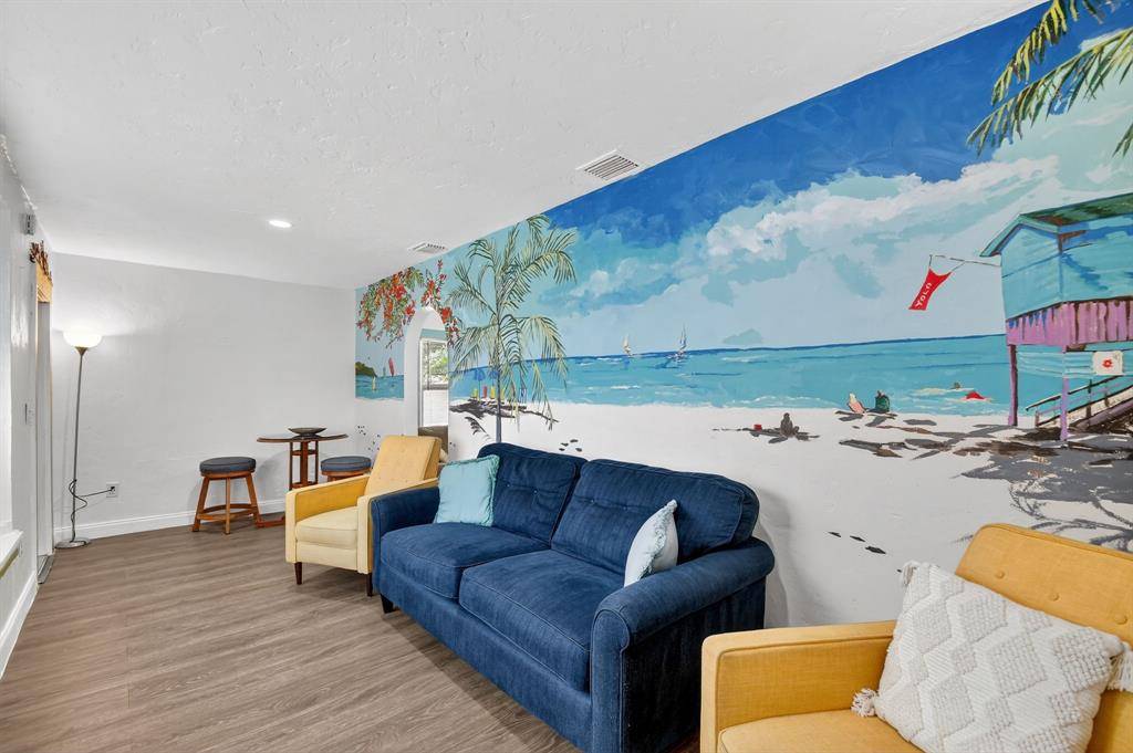 Lake Worth Beach, FL 33460,731 S M St #A1