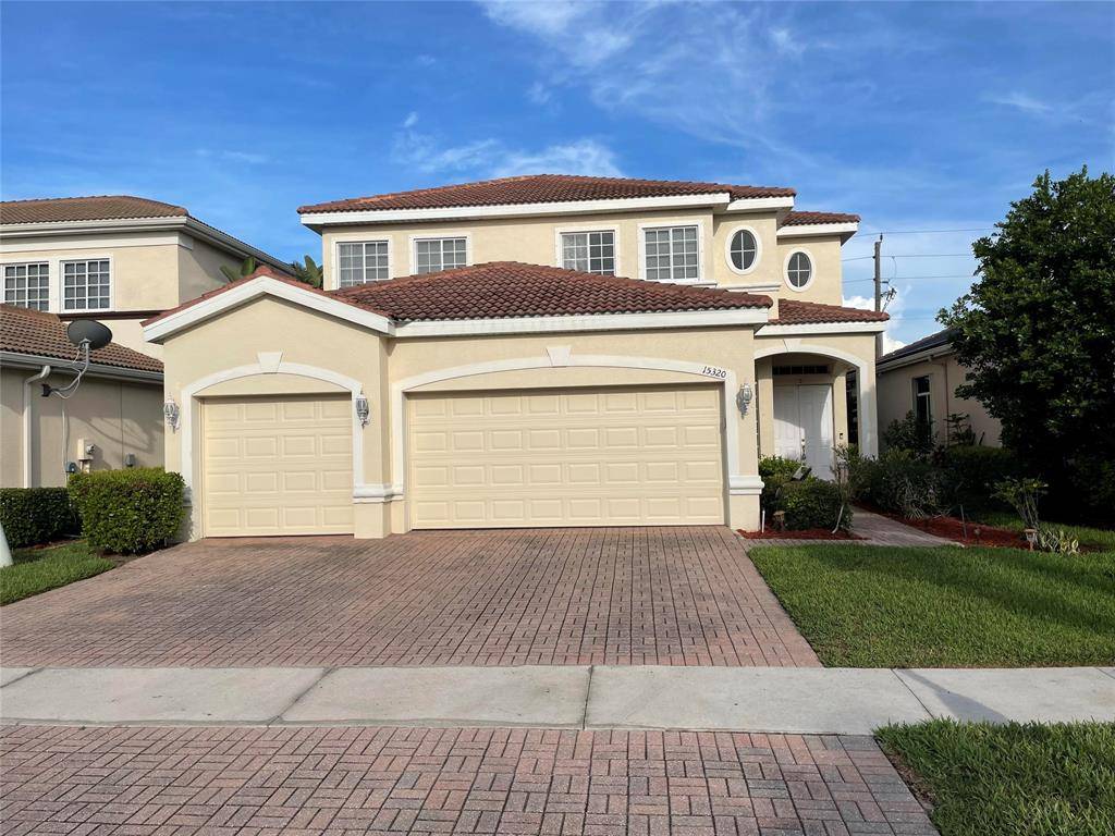 Fort Myers, FL 33908,15320 Laguna Hills Dr