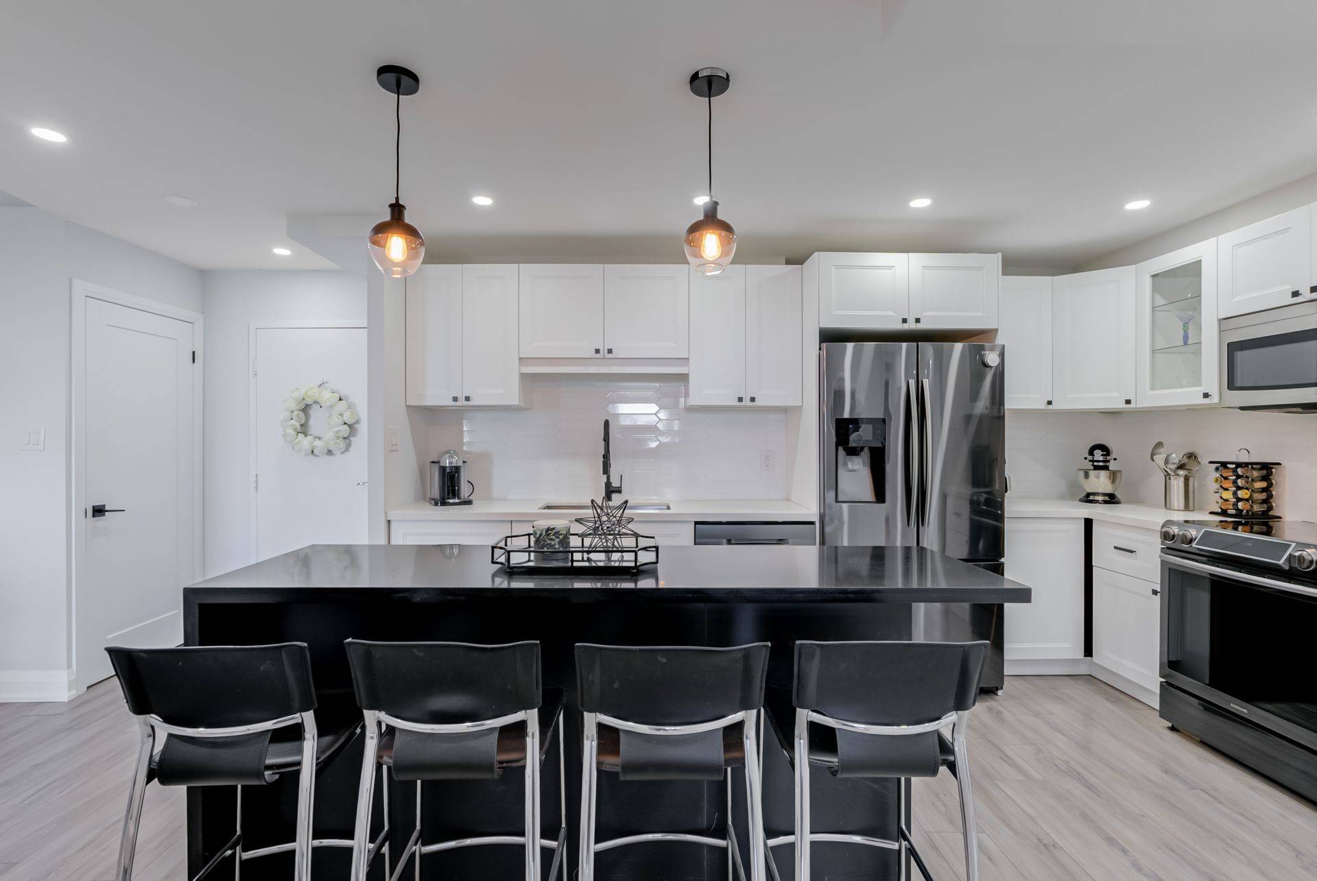 Toronto W08, ON M9C 4V9,299 Mill RD #1503