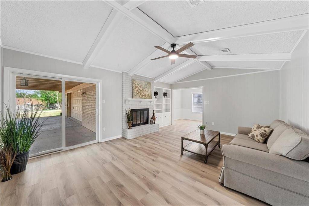 Woodway, TX 76712,8509 Briargrove Drive