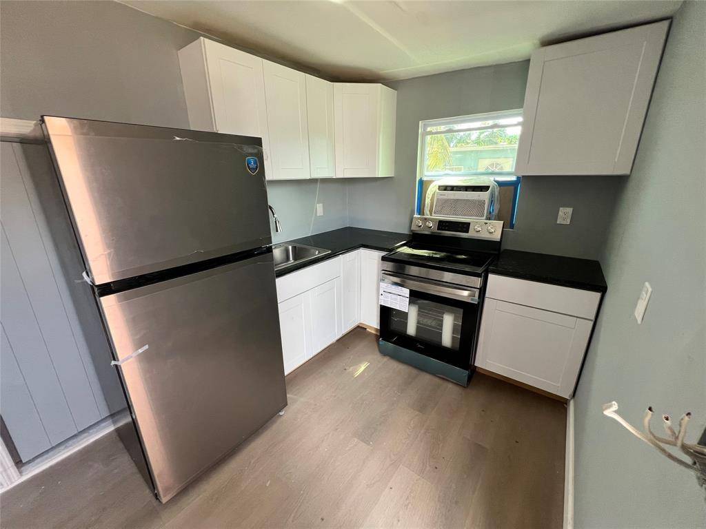 Lantana, FL 33462,1236 Peak Road #2