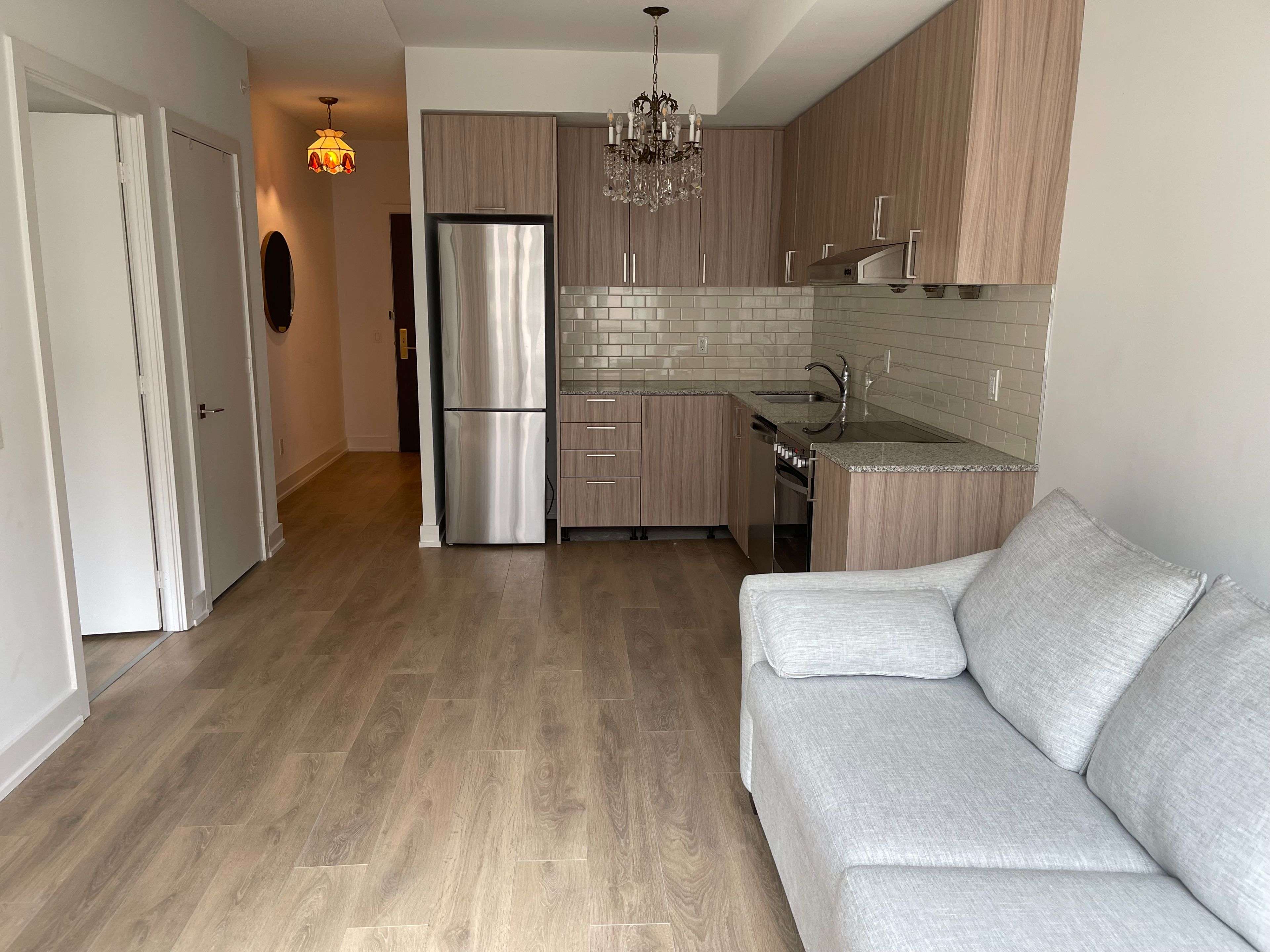 Markham, ON L3R 8G9,268 Buchanan DR #335W