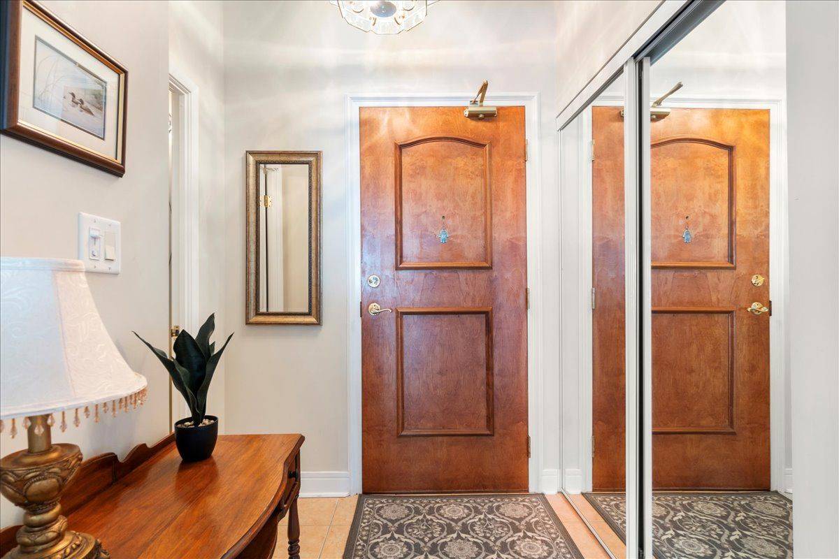 Barrie, ON L4N 9R2,2 Toronto ST #508