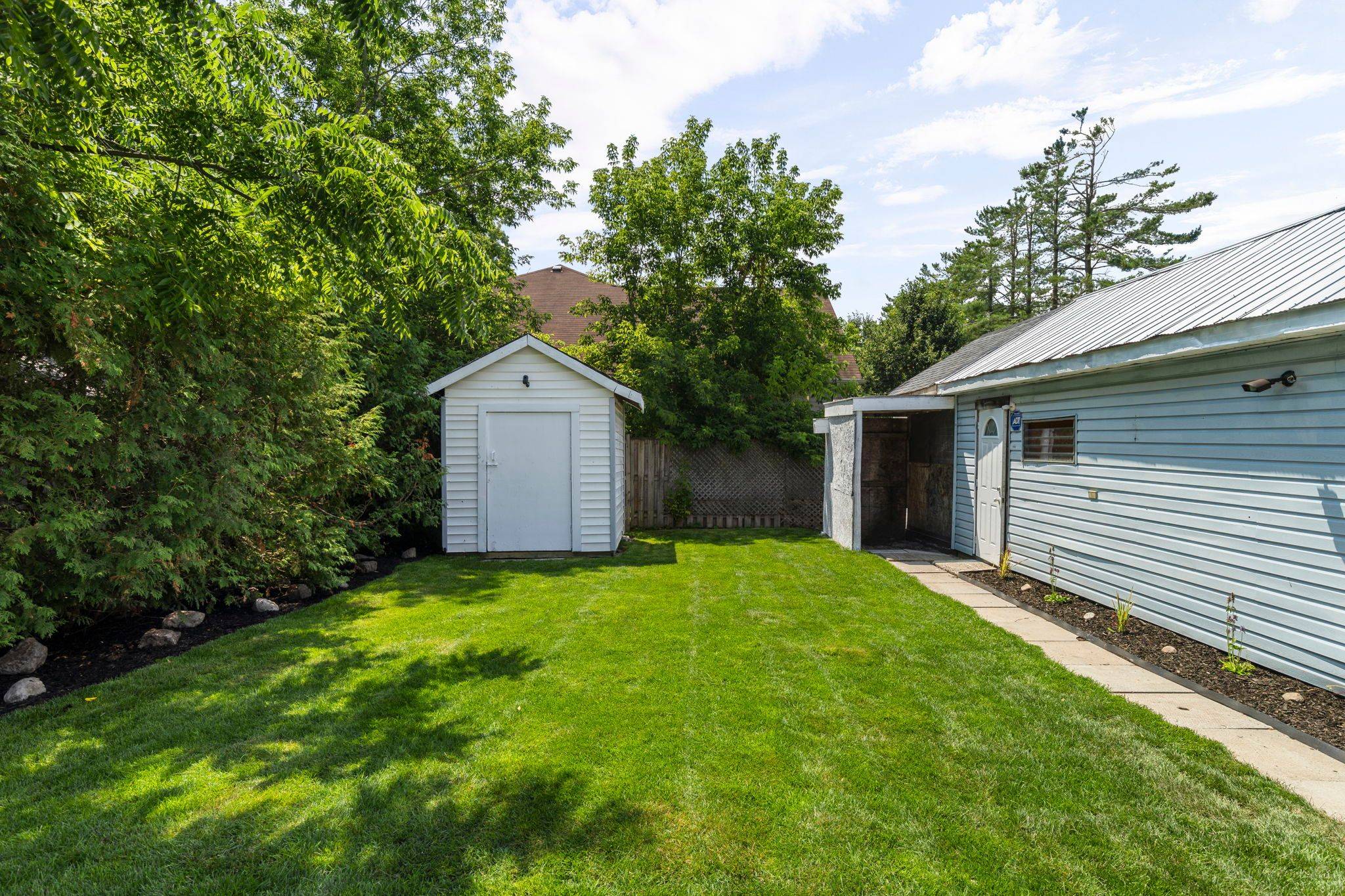 Orillia, ON L3V 4K5,397 Gill ST