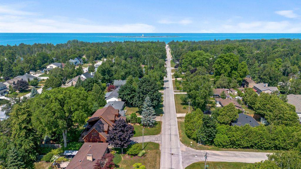 Saugeen Shores, ON N0H 2L0,271 Bay ST