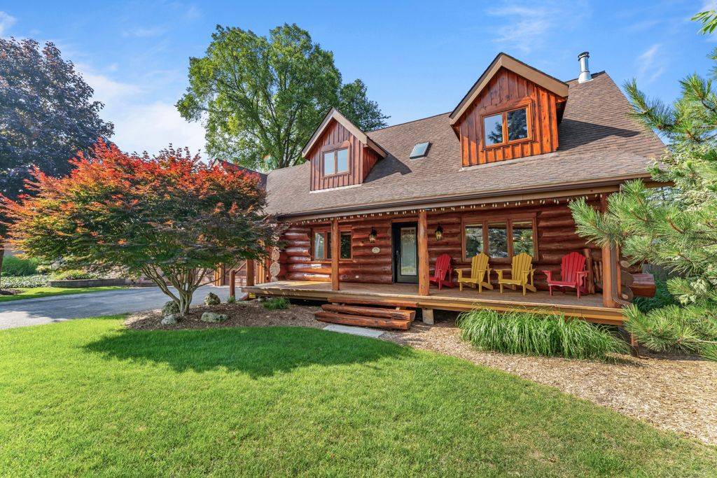 Saugeen Shores, ON N0H 2L0,271 Bay ST