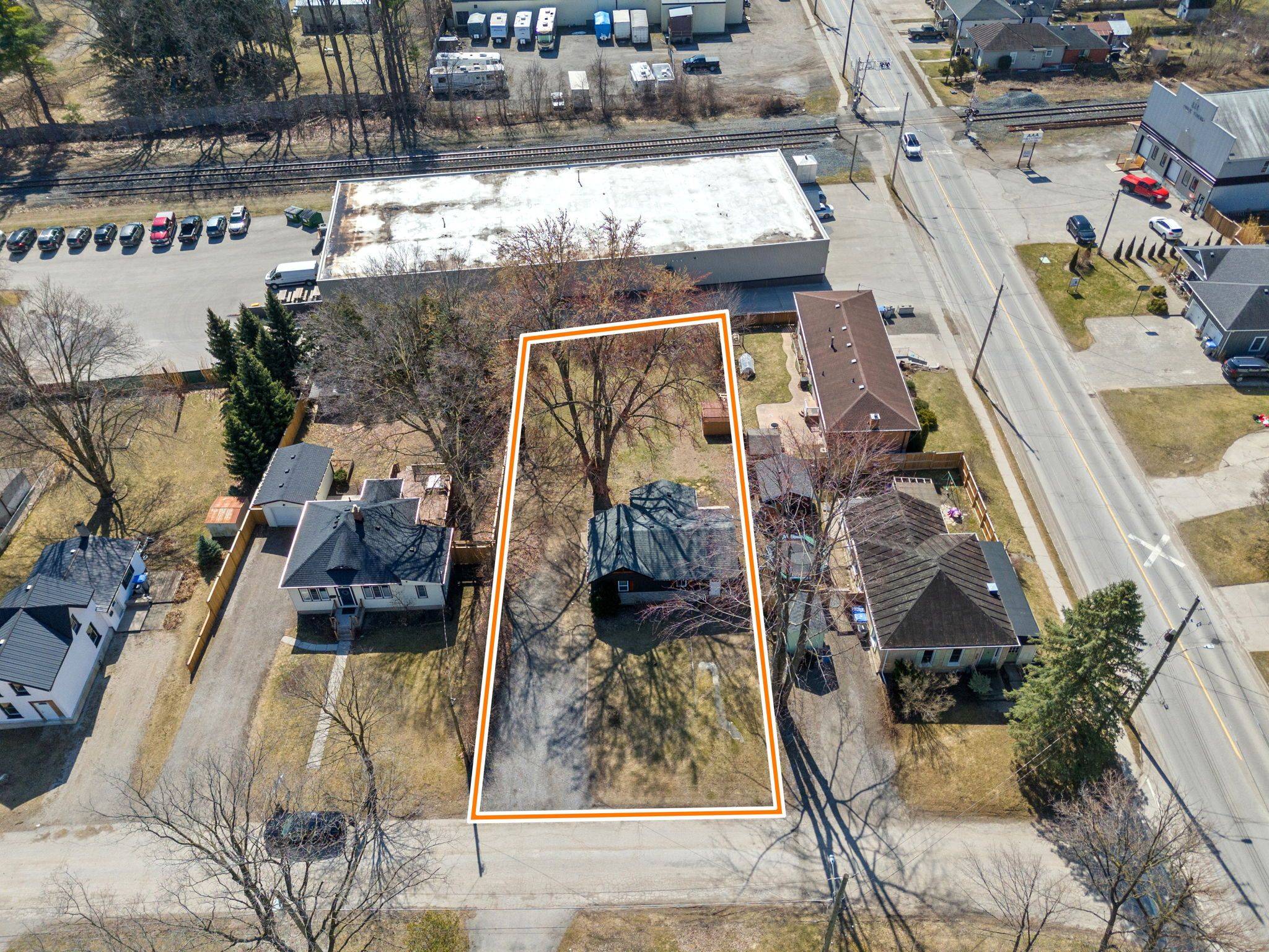 Strathroy-caradoc, ON N7G 1V3,236 Sydenham ST
