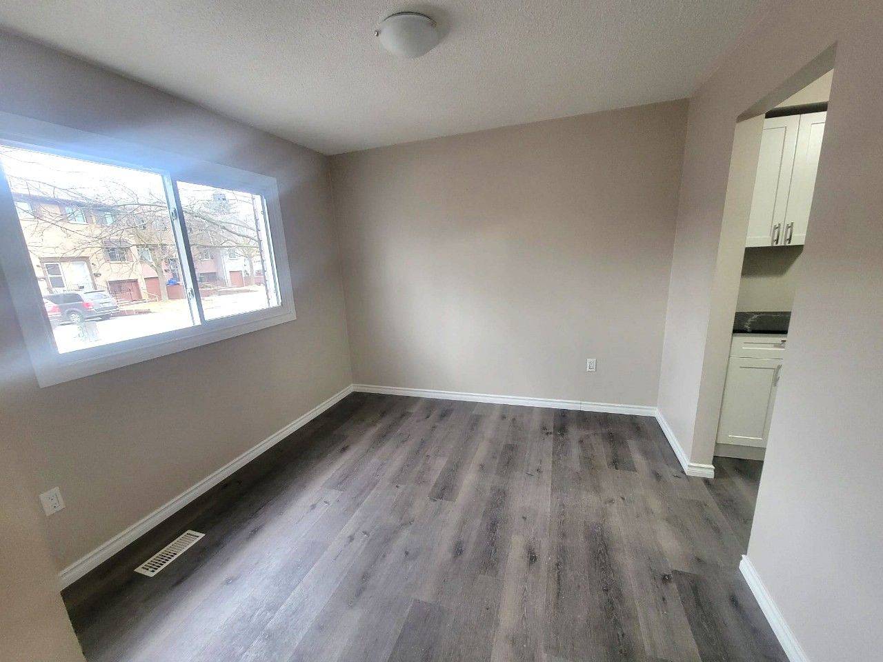 Welland, ON L3C 5G2,195 Denistoun ST #174
