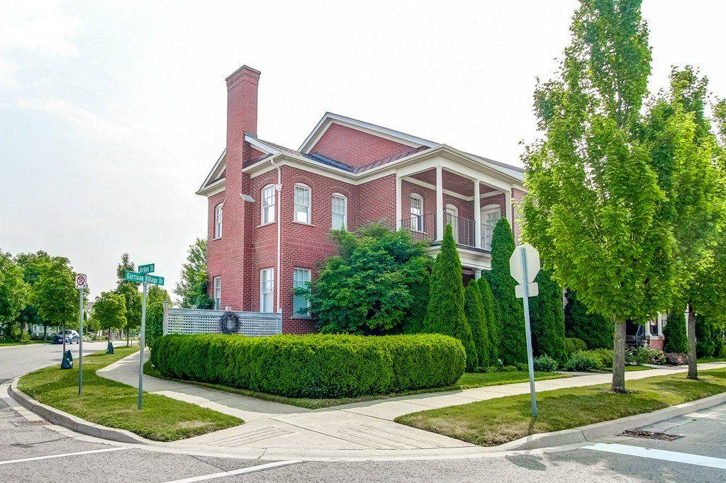 Niagara-on-the-lake, ON L0S 1J0,86 GARRISON VILLAGE DR