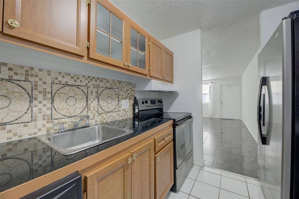 Oakland Park, FL 33334,850 E Commercial Blvd #225C