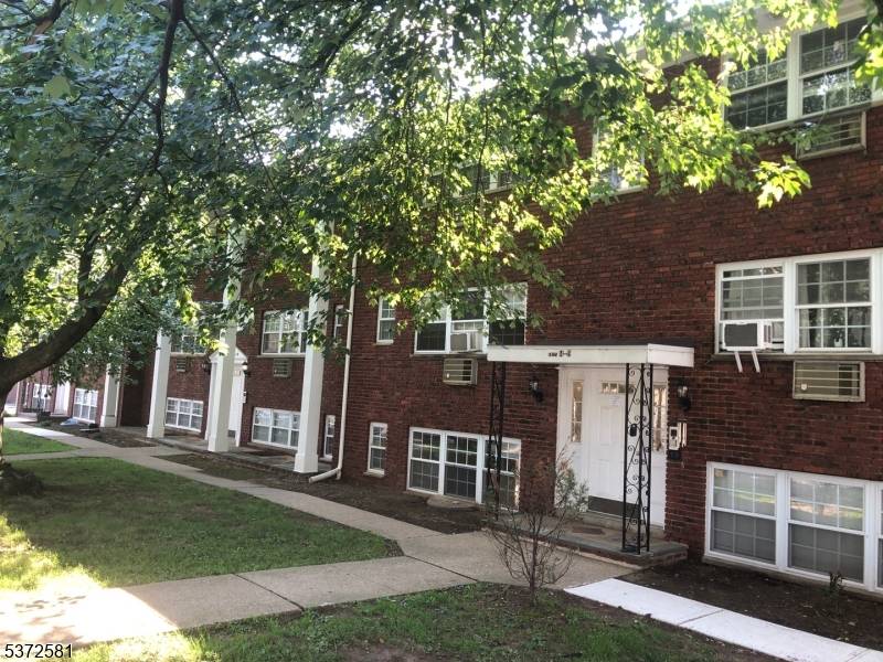 West Orange Twp., NJ 07052,17A S Valley #14