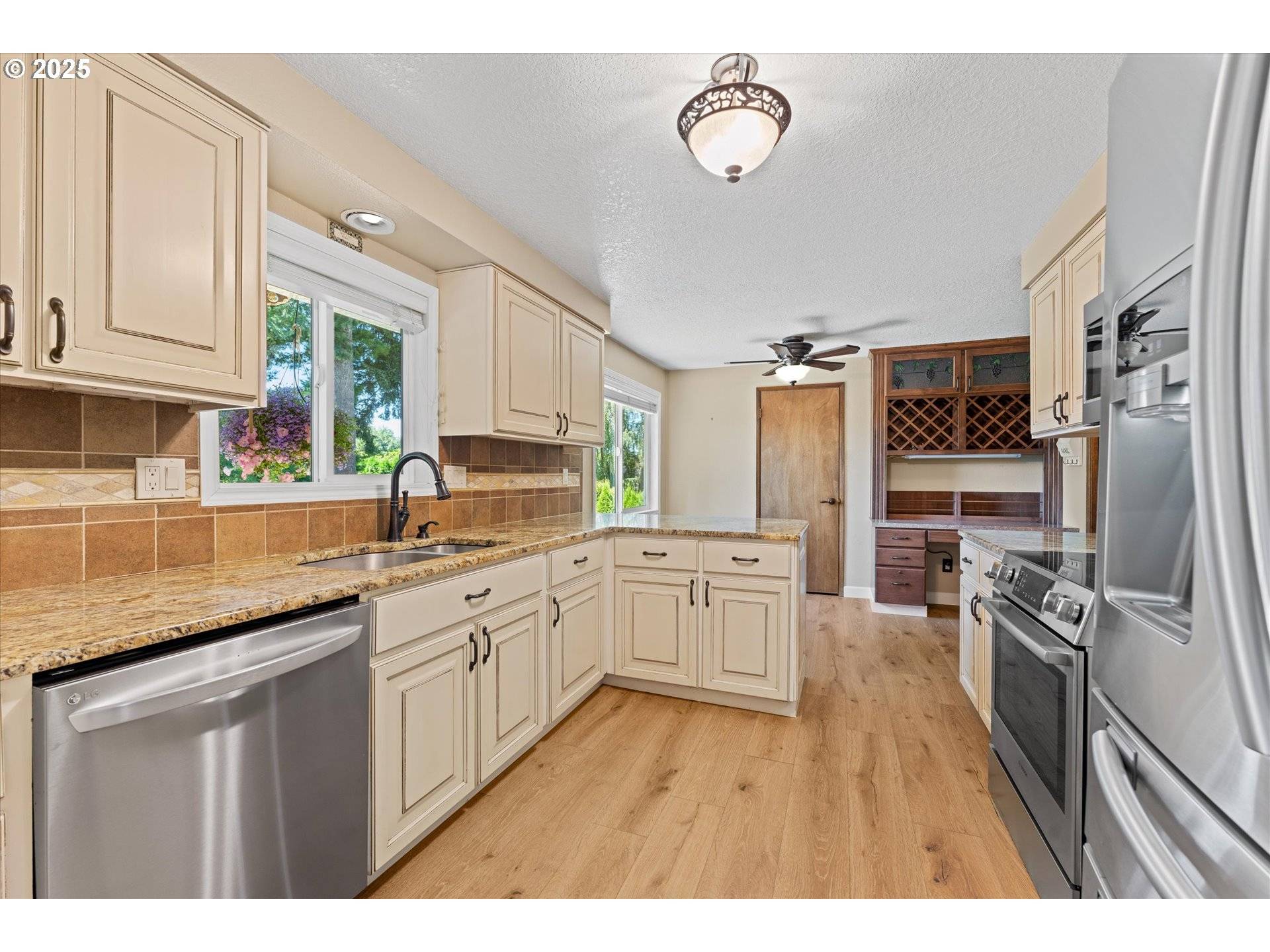 Milwaukie, OR 97267,14390 SE THELMA CIR
