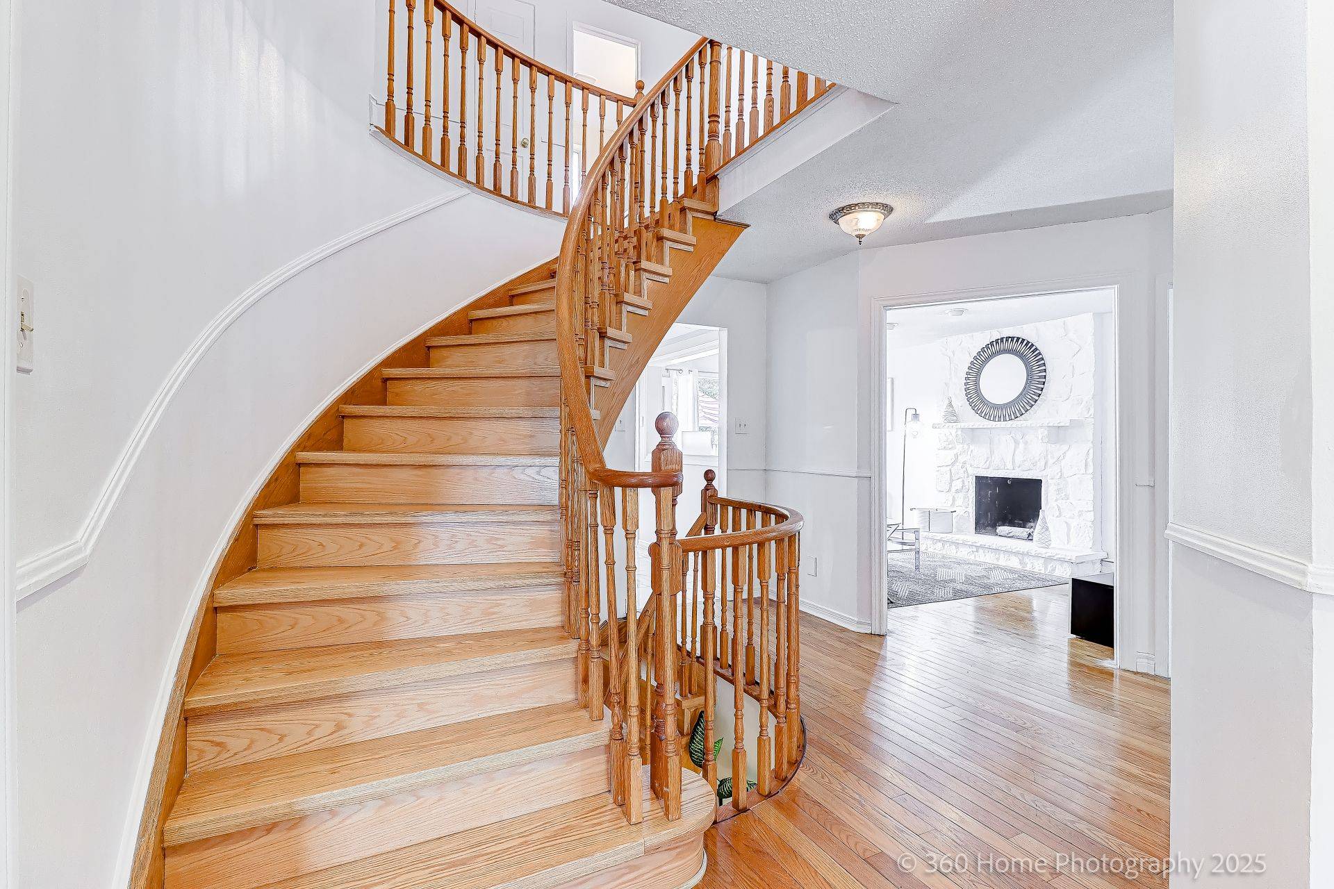 Pickering, ON L1X 1R1,2081 Lynn Heights DR