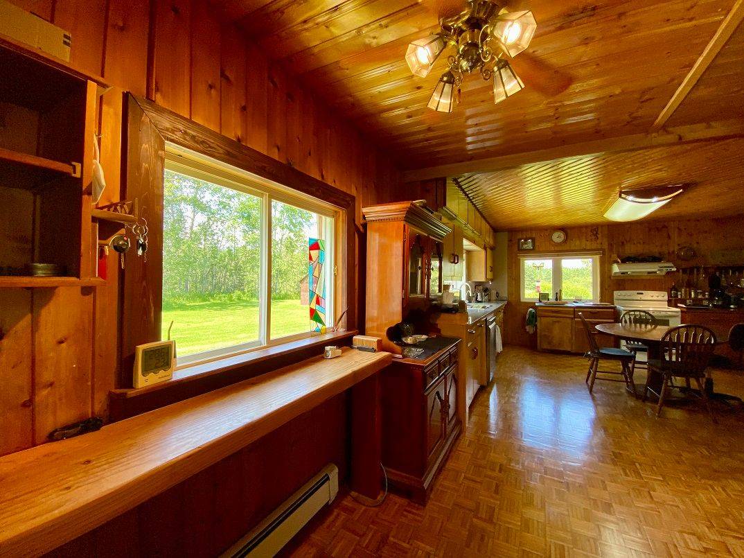 Iroquois Falls, ON P0N 1E0,1182 Cosens RD