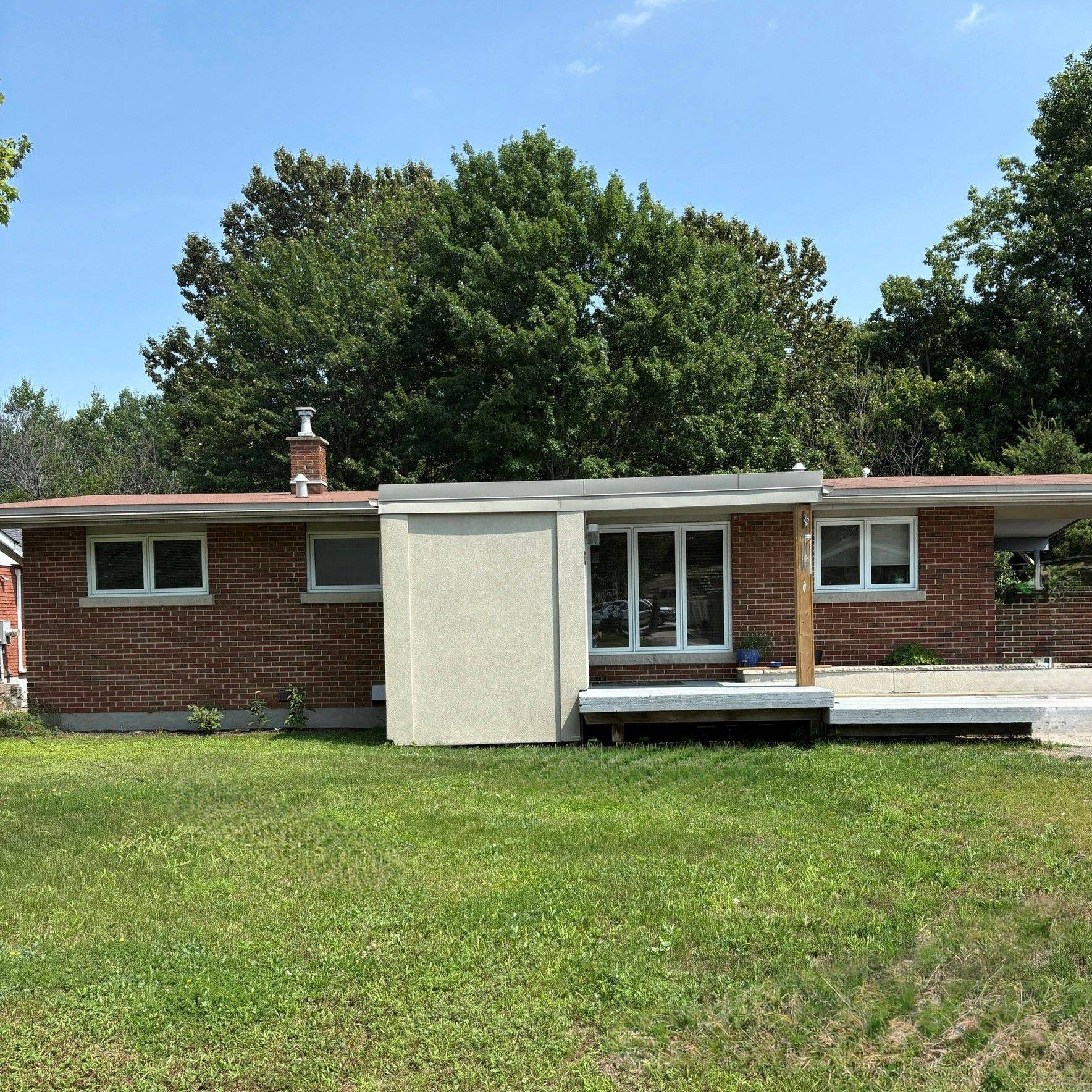 North Bay, ON P1B 4T4,649 Birchwood RD