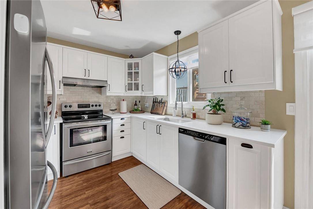 Haldimand, ON N3W 2M8,5 CARNEGIE CT