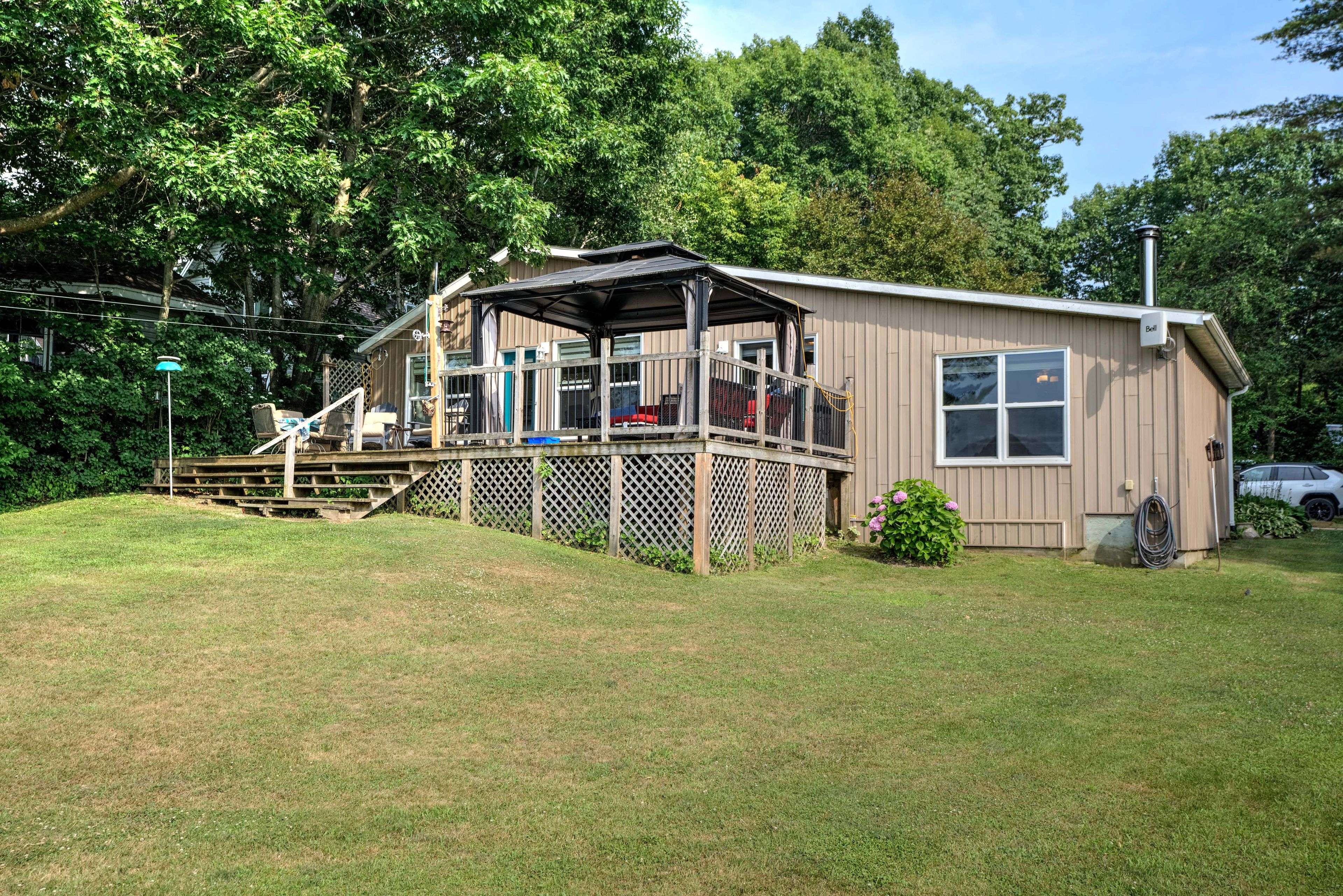 Leeds And The Thousand Islands, ON K0E 1R0,70 Kerry Point RD