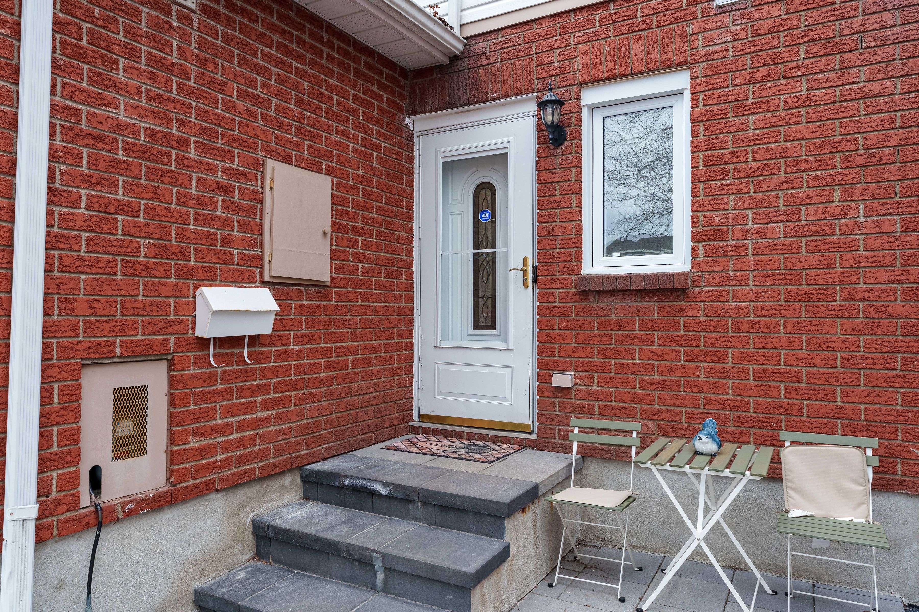 Orleans - Cumberland And Area, ON K4A 3S1,1508 Launay AVE