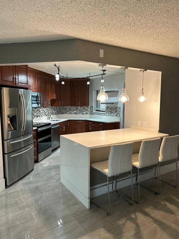 Boca Raton, FL 33433,5800 Camino Del Sol #100