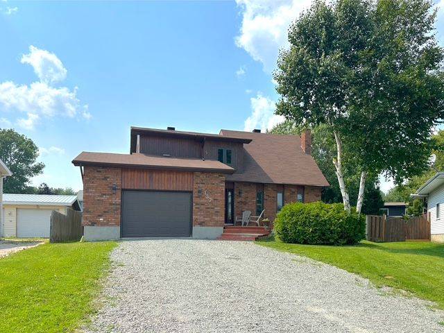 Timmins, ON P0N 1K0,137 Girdwood CRES