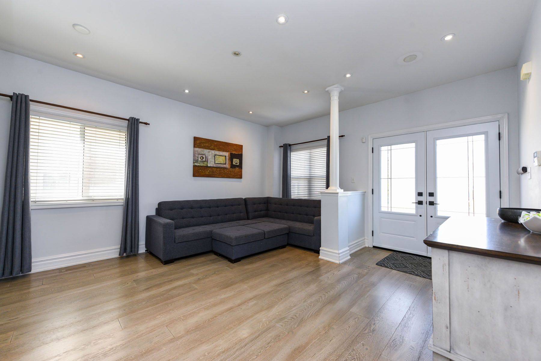 Mississauga, ON L5M 7H2,3856 Brinwood Gate
