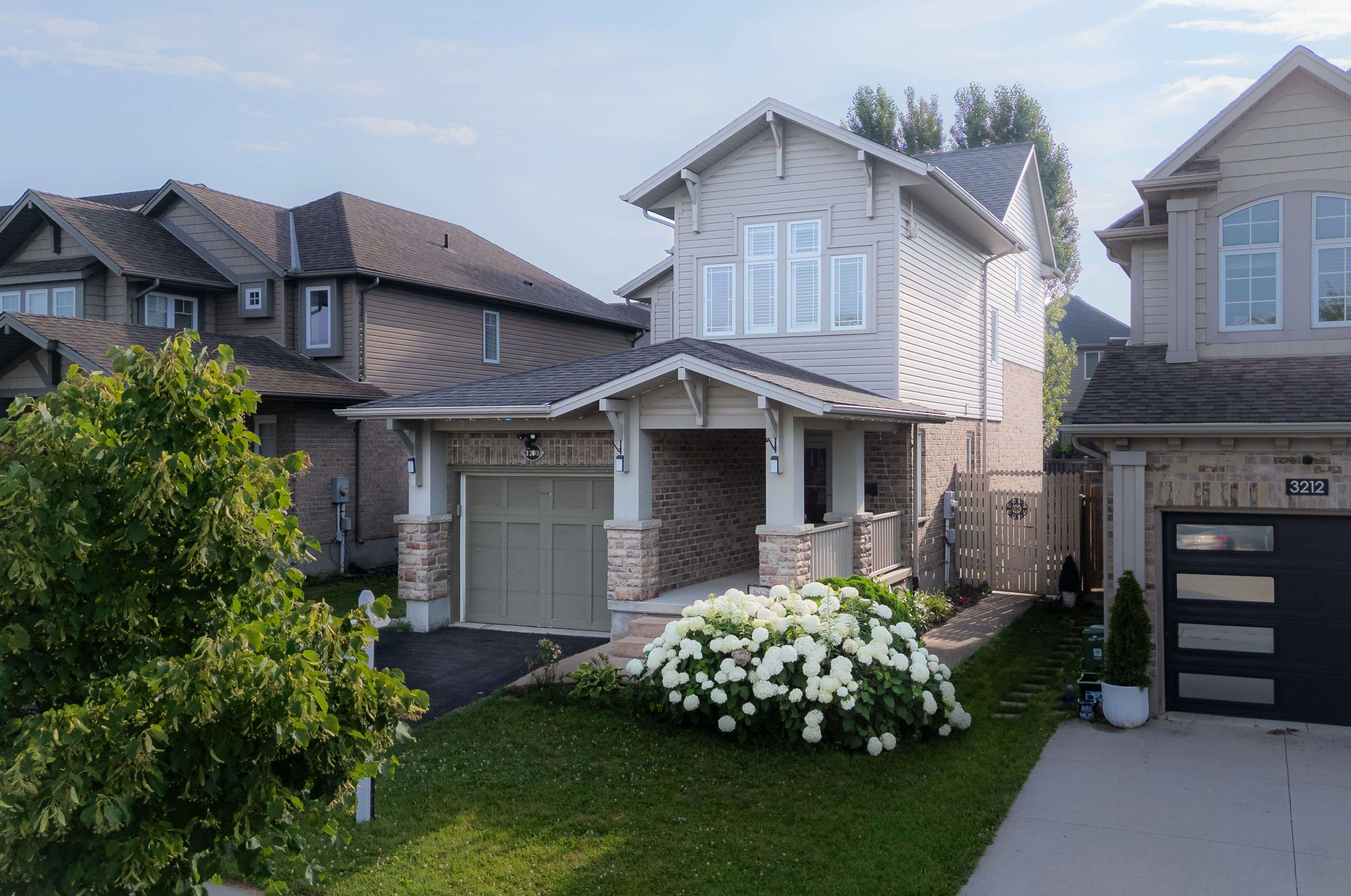 London South, ON N6P 1V7,3208 Bayham LN