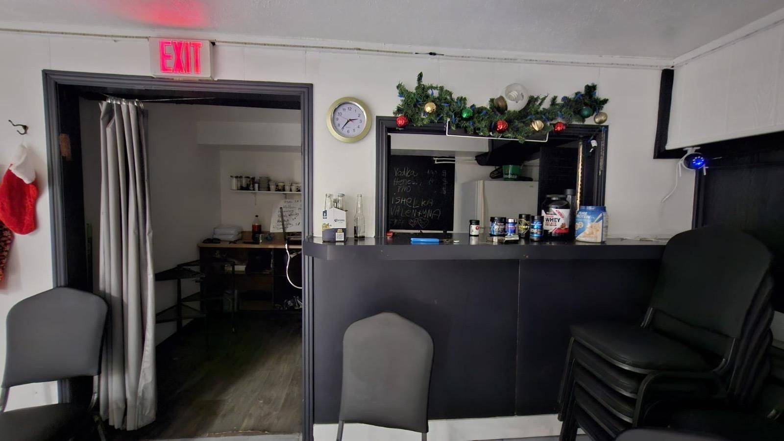 Hamilton, ON L8H 4S8,279 Kenilworth (Bsmnt) AVE N