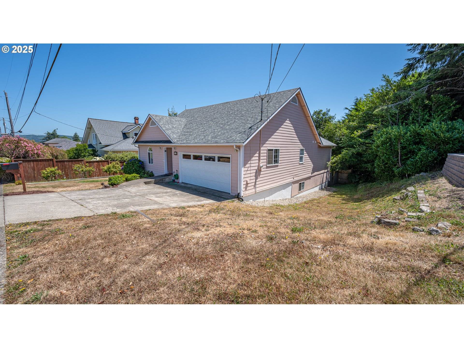North Bend, OR 97459,849 MARYLAND ST
