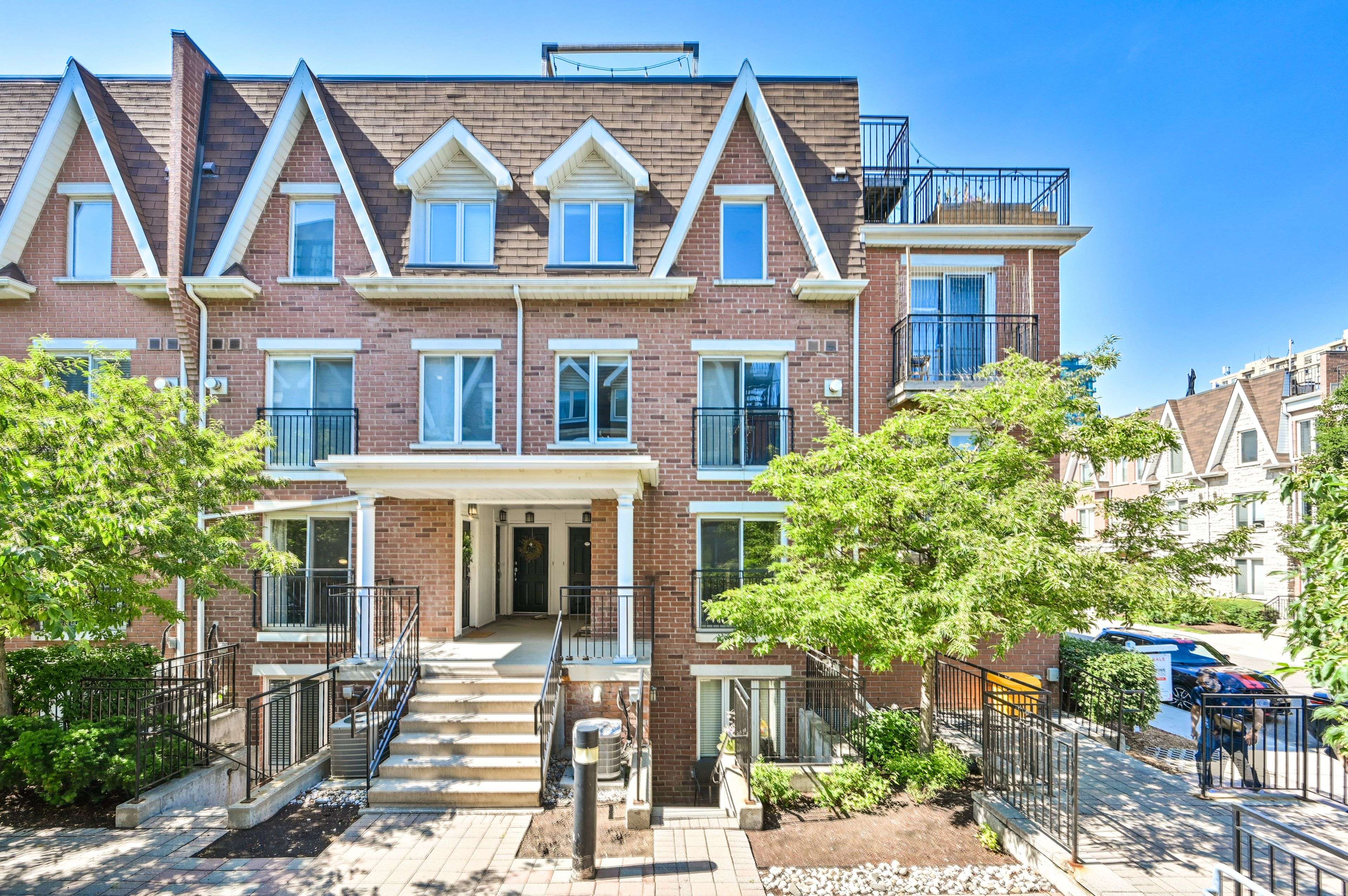 Toronto W01, ON M6K 1X2,18 Laidlaw ST #1030