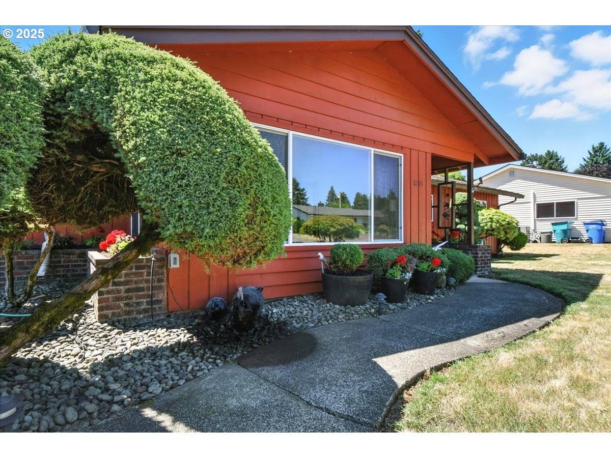 Vancouver, WA 98662,8715 NE 58TH ST