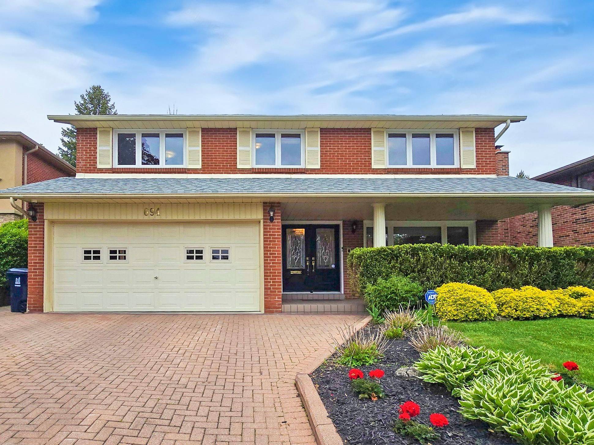 Toronto C14, ON M2M 3N6,694 Conacher DR