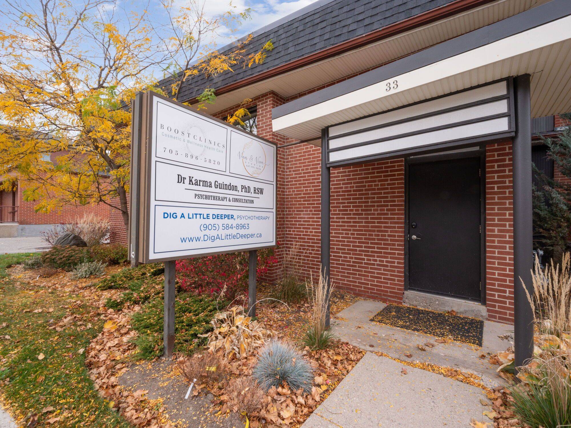 Caledon, ON L7E 1C7,33 King ST W #WL1