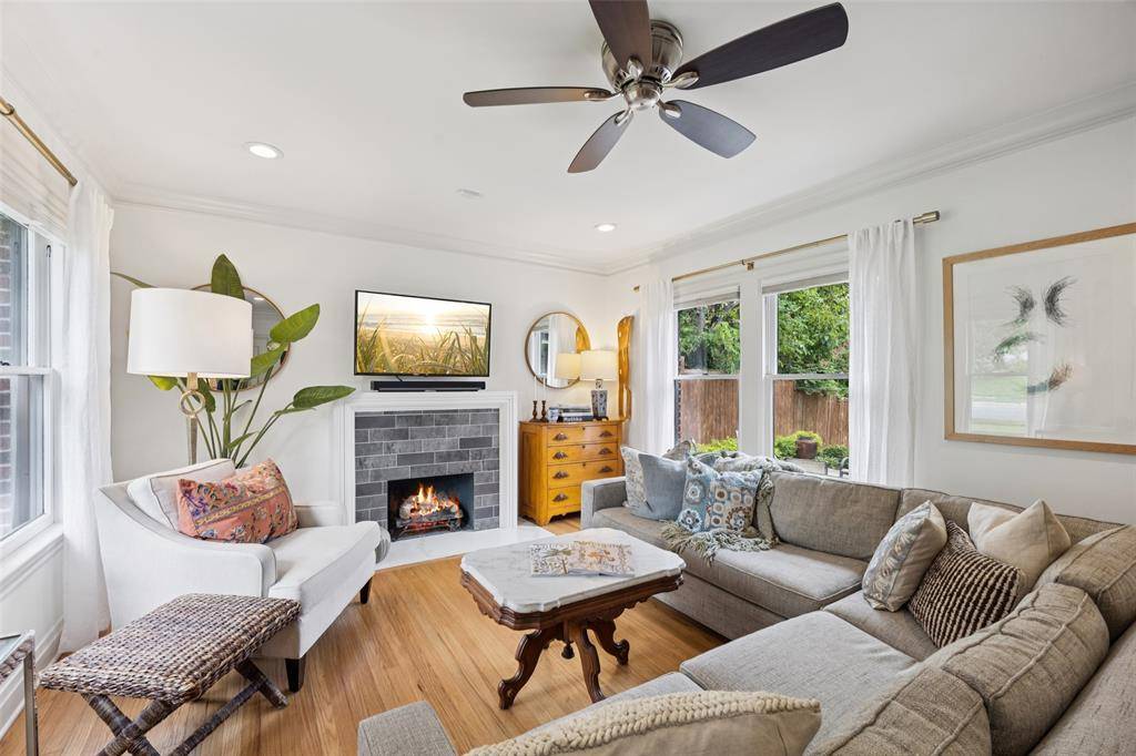 Dallas, TX 75223,616 Newell Avenue
