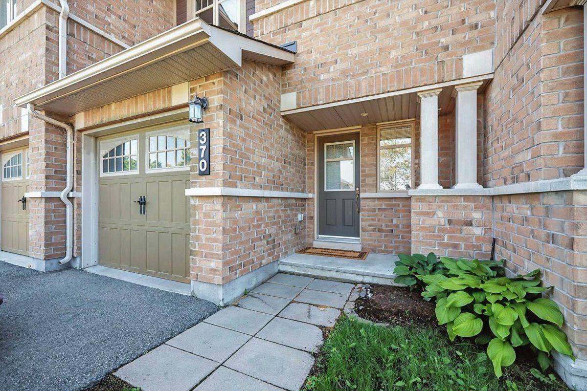 Orleans - Cumberland And Area, ON K4A 0Y3,370 GERRY LALONDE DR