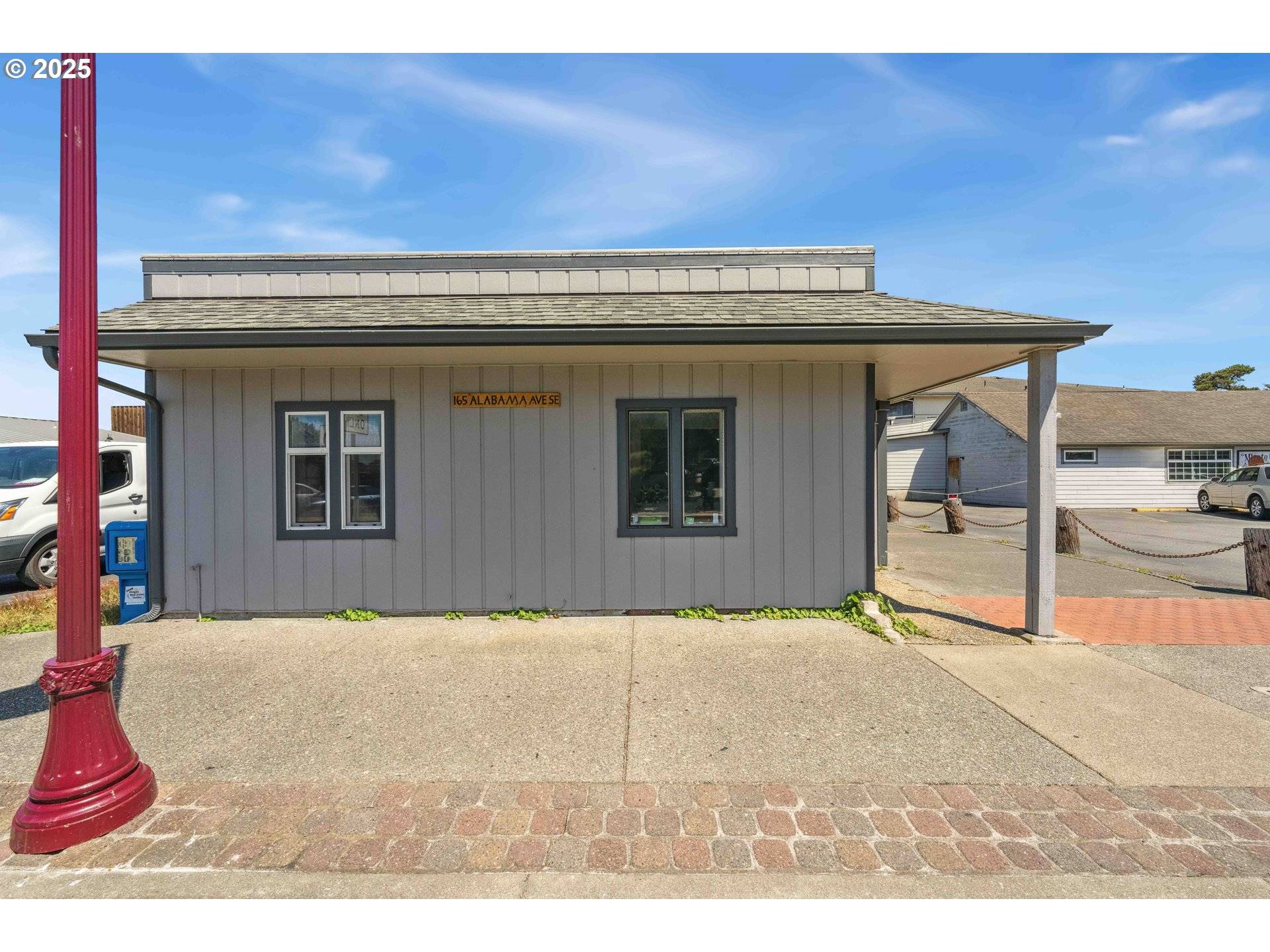 Bandon, OR 97411,165 ALABAMA AVE SE