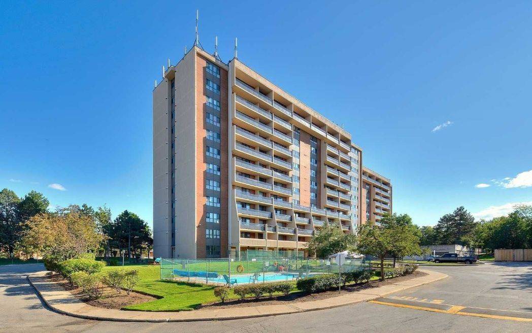 Mississauga, ON L5N 2C7,2929 Aquitaine AVE #804