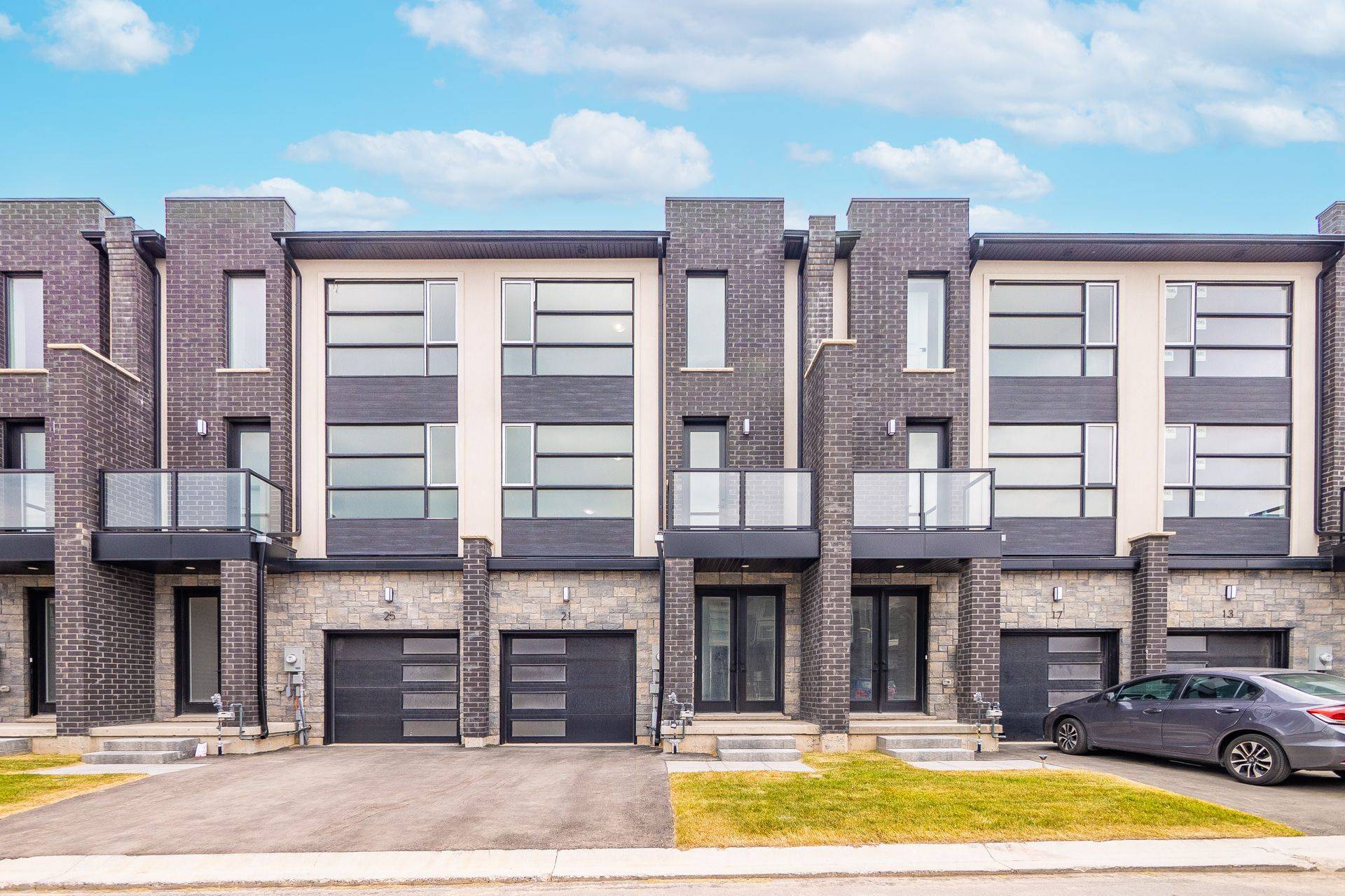 Welland, ON L3B 0N8,21 Warren TRL