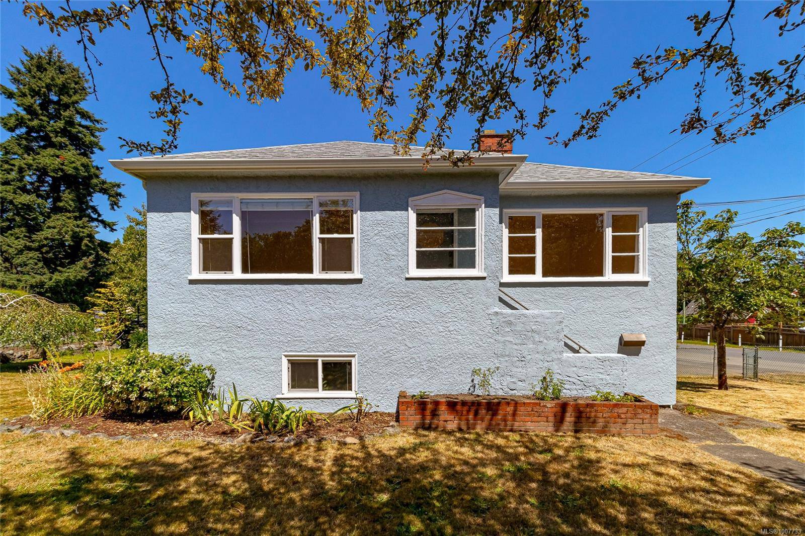 Saanich, BC V9A 2E7,600 Cowper St