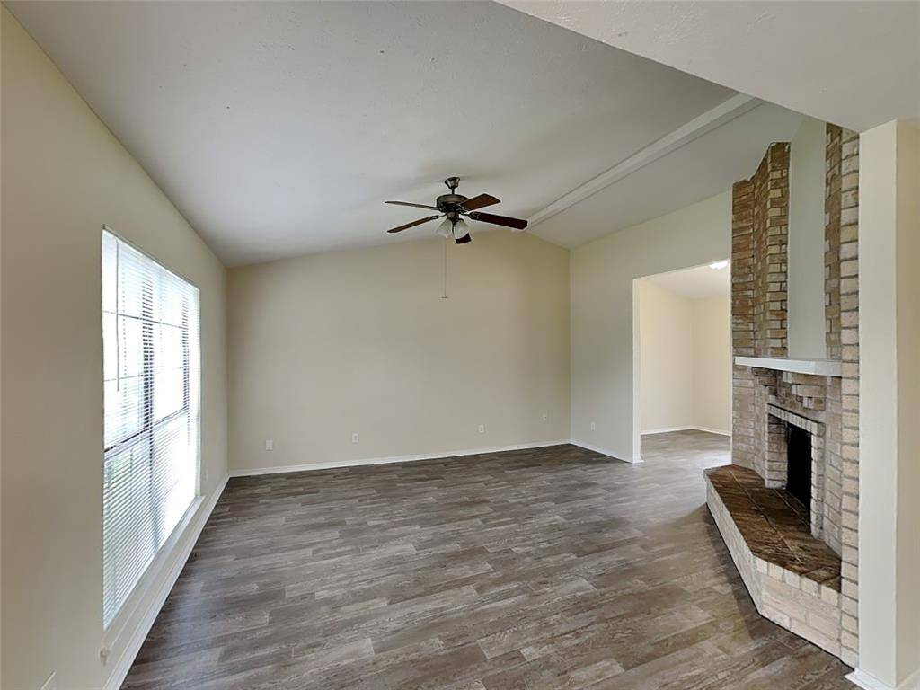 Grand Prairie, TX 75052,5026 Red River Trail