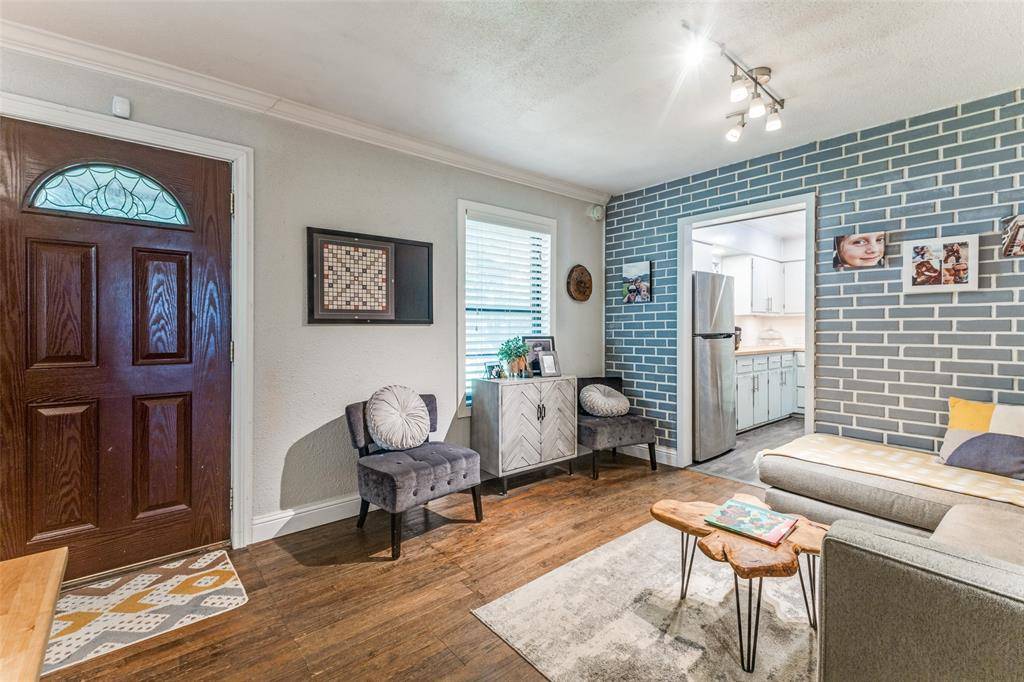 Dallas, TX 75218,9026 Eustis Avenue