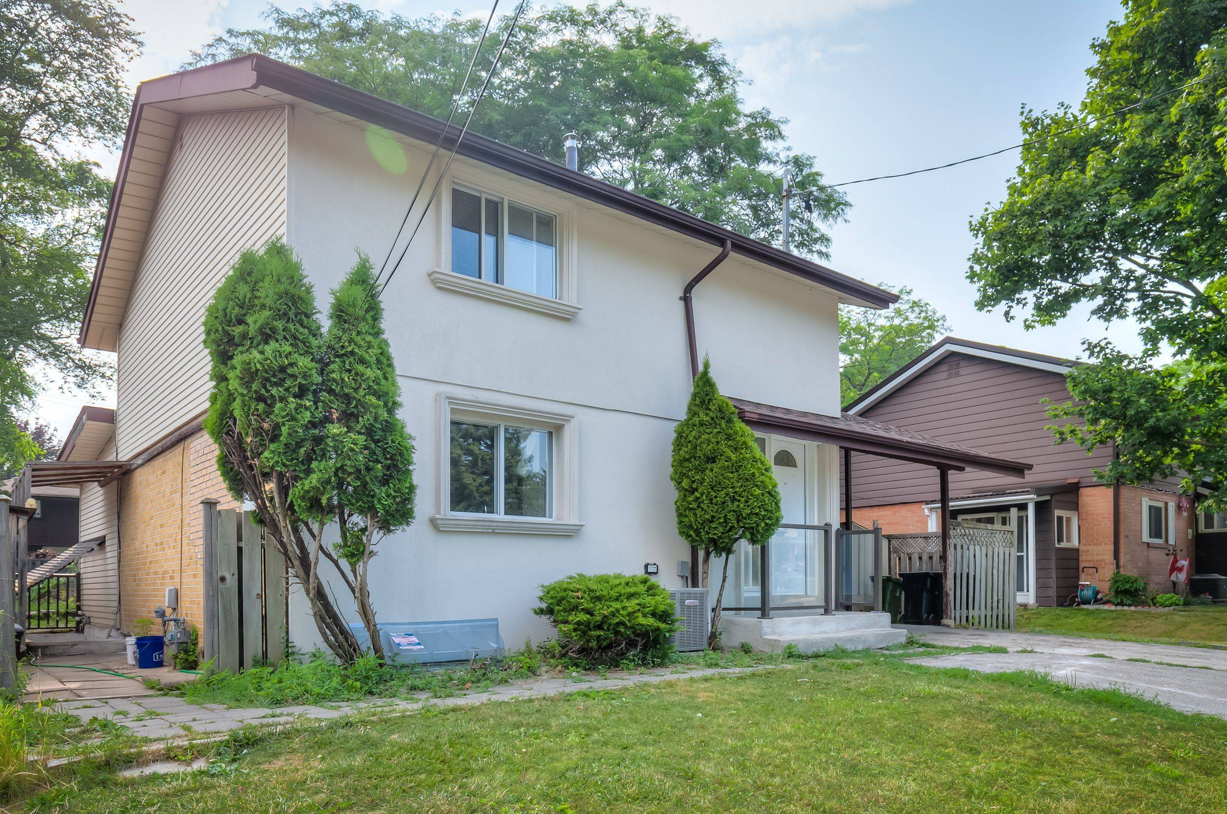 Toronto E09, ON M1G 3L1,8 Madras CRES