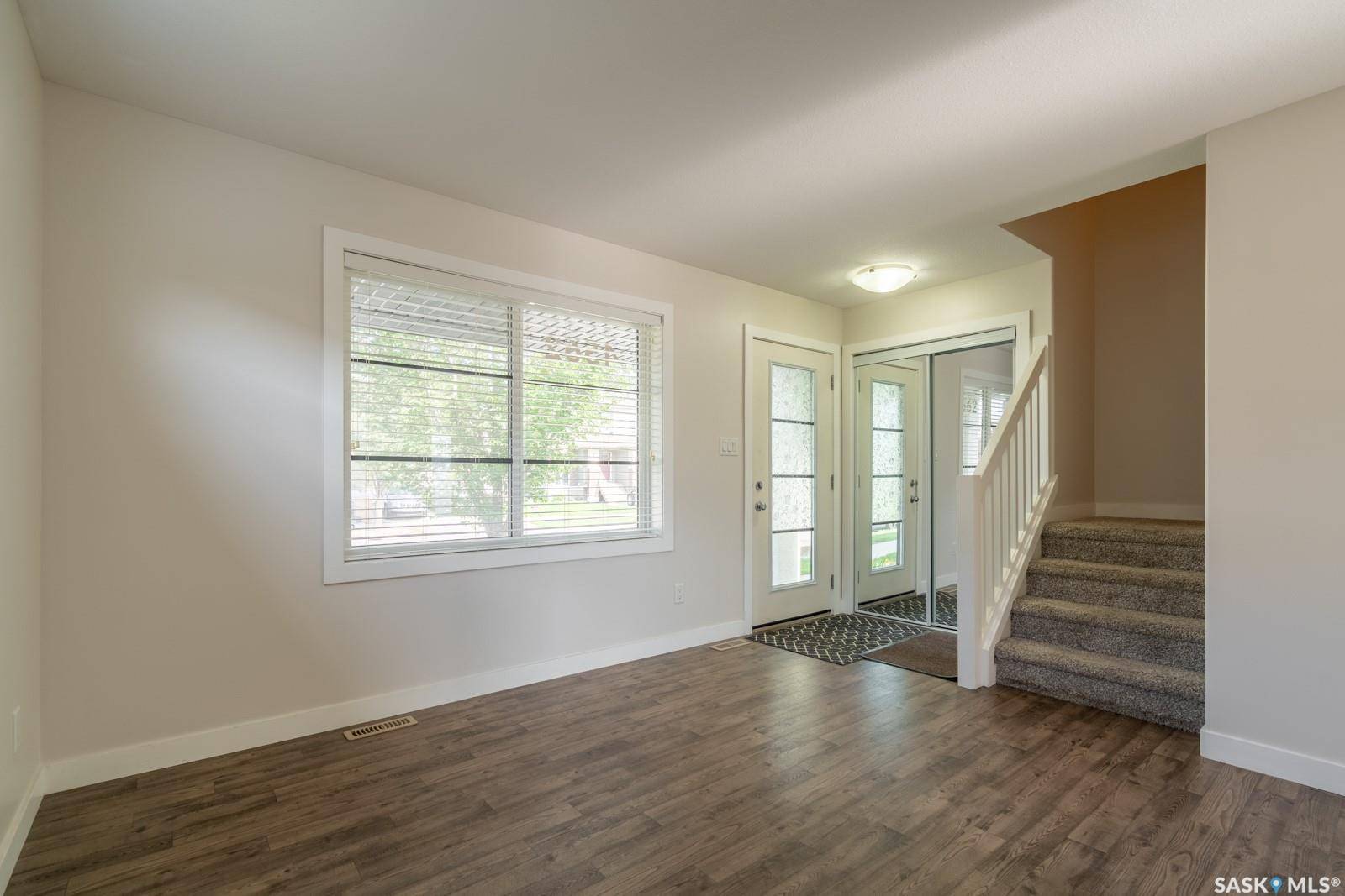 Regina, SK S4W 0K8,4562 James Hill ROAD