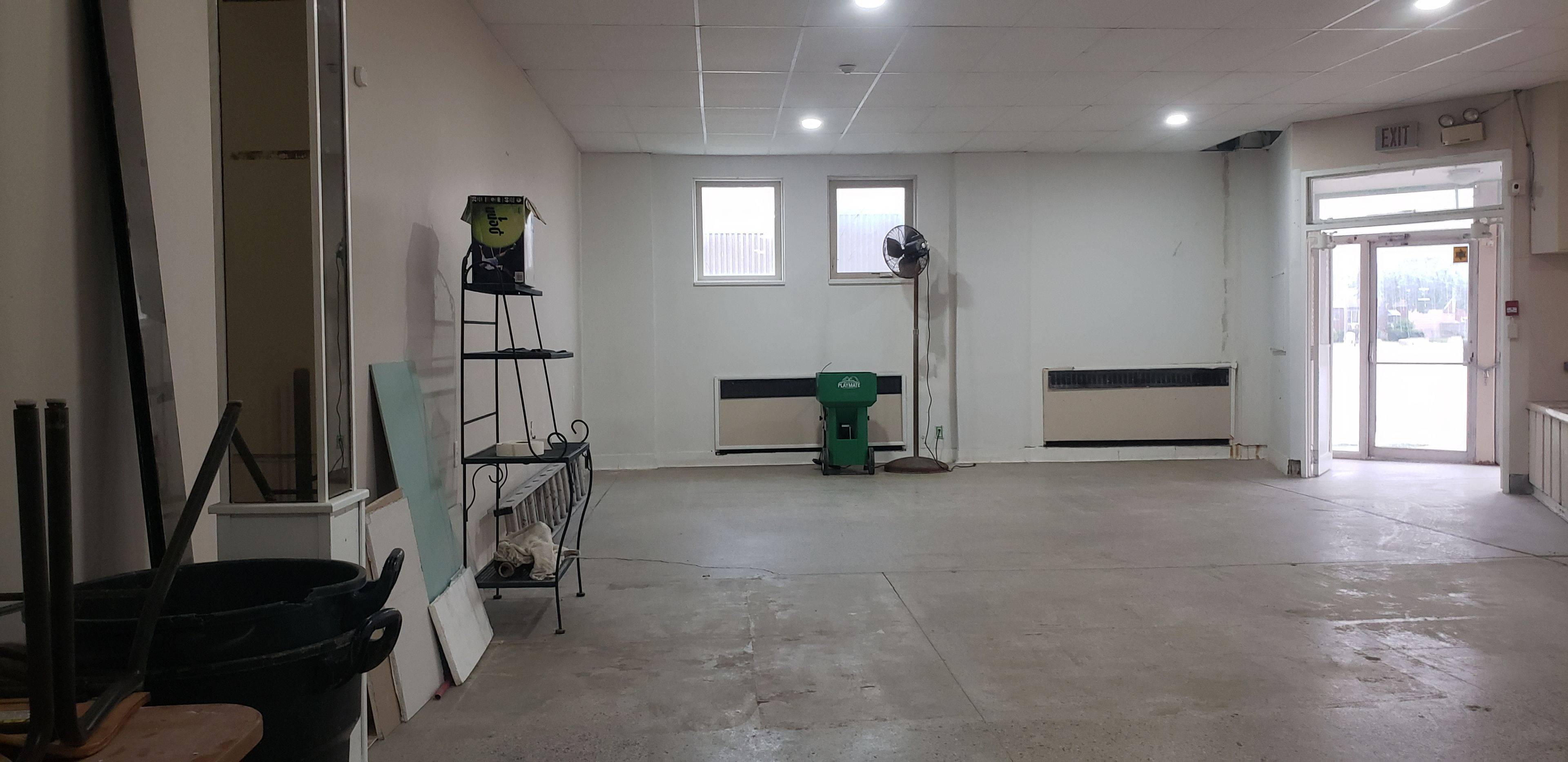 Windsor, ON N8W 1G5,2998 Tecumseh RD E #b01