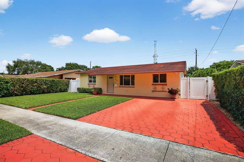Hollywood, FL 33024,6871 Liberty St